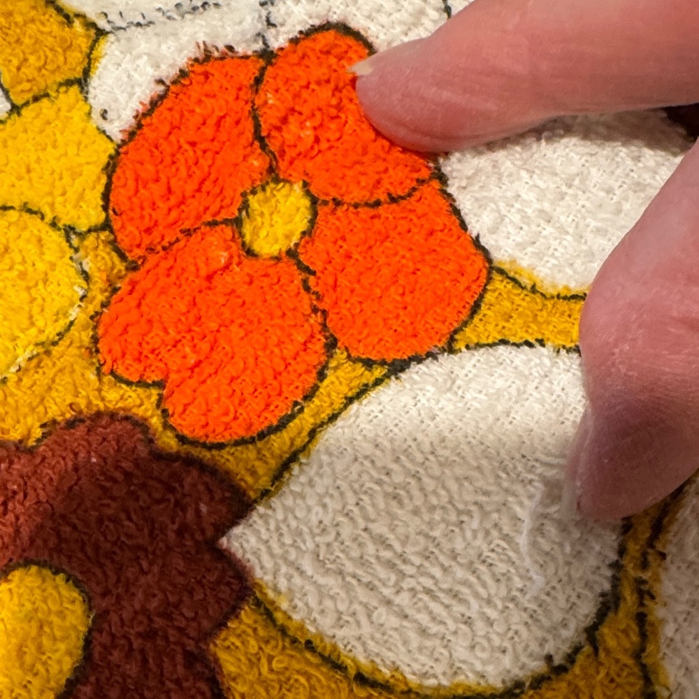 Retro Floral Bath and HandTowel - White, Orange, Yellow, Brown - Picture 7 of 16